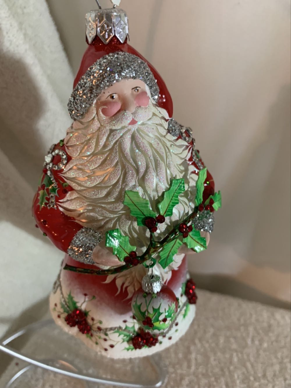 Beaumarchais Claus, Holly - General Line (Santa) ornament collectible - Main Image 2