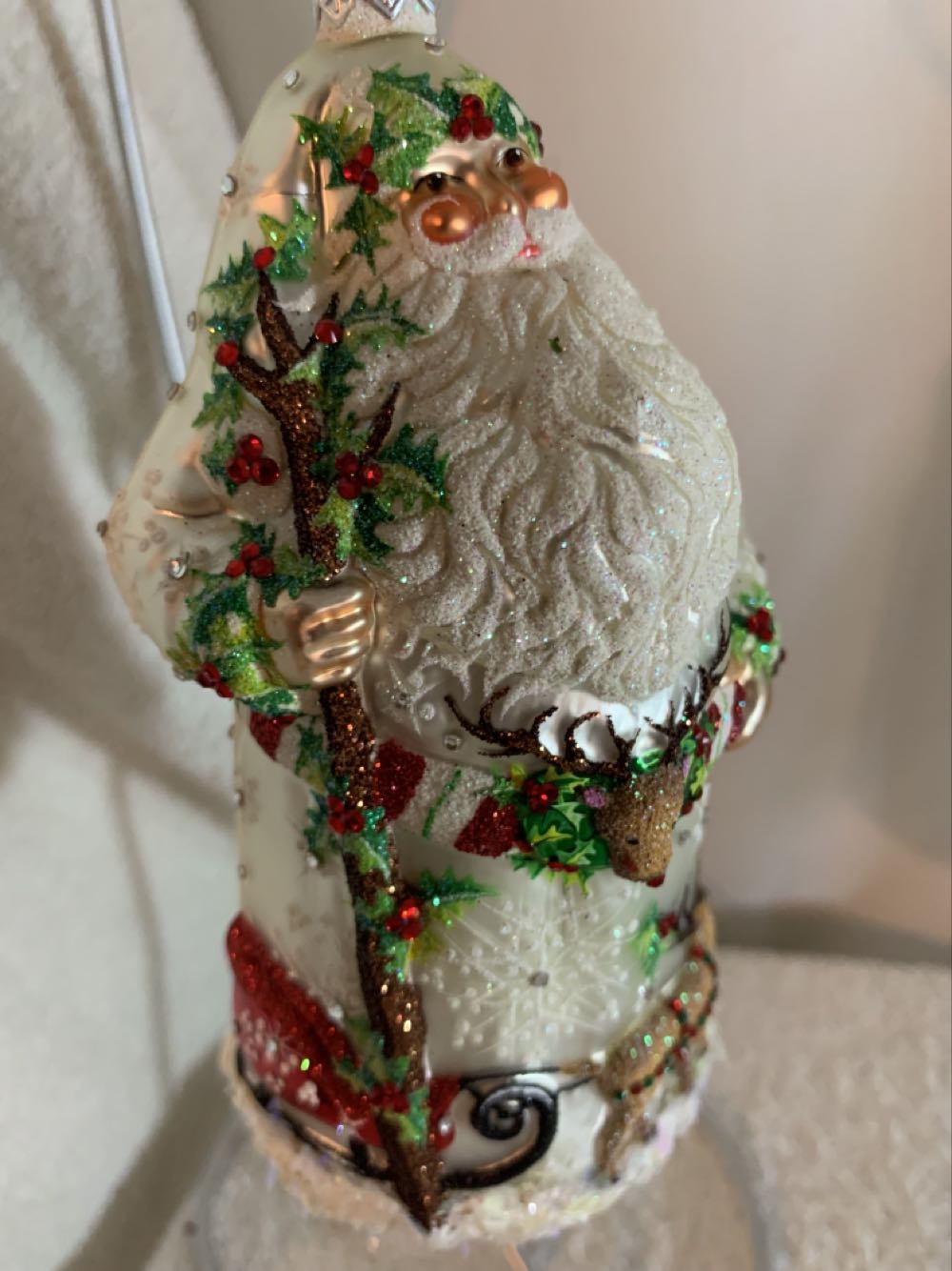 Merry Christmas Giselle, Pearl - Other Exclusive (Santa) ornament collectible - Main Image 2