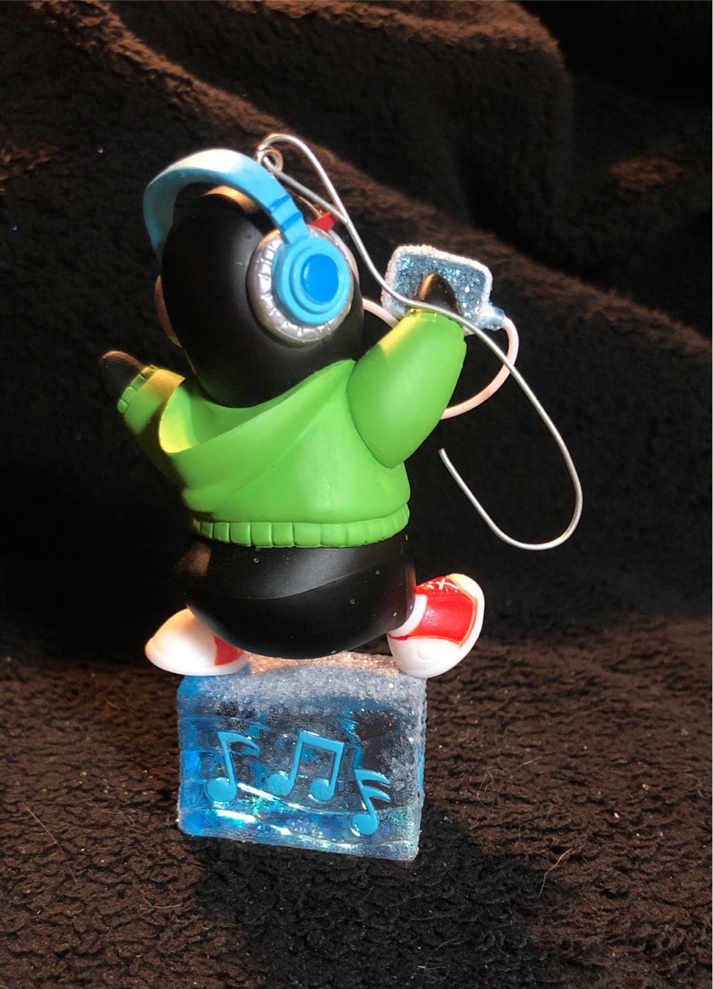 One Cool Kid  (2013)  ornament collectible [Barcode 795902355401] - Main Image 4