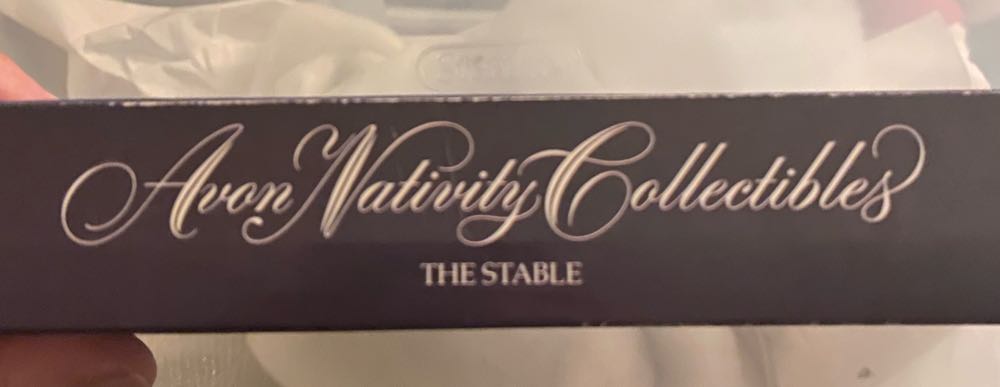 Avon - Nativity Collectibles - 1985 - The Stable - Stable (Nativity) ornament collectible - Main Image 3