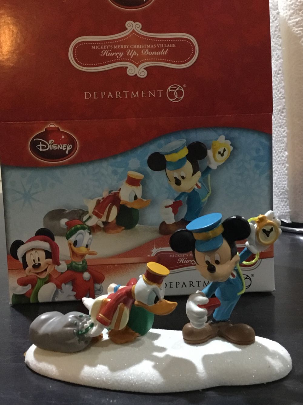 Hurry Up Donald - Mickey’s Merry Christmas Village ornament collectible [Barcode 045544534123] - Main Image 3