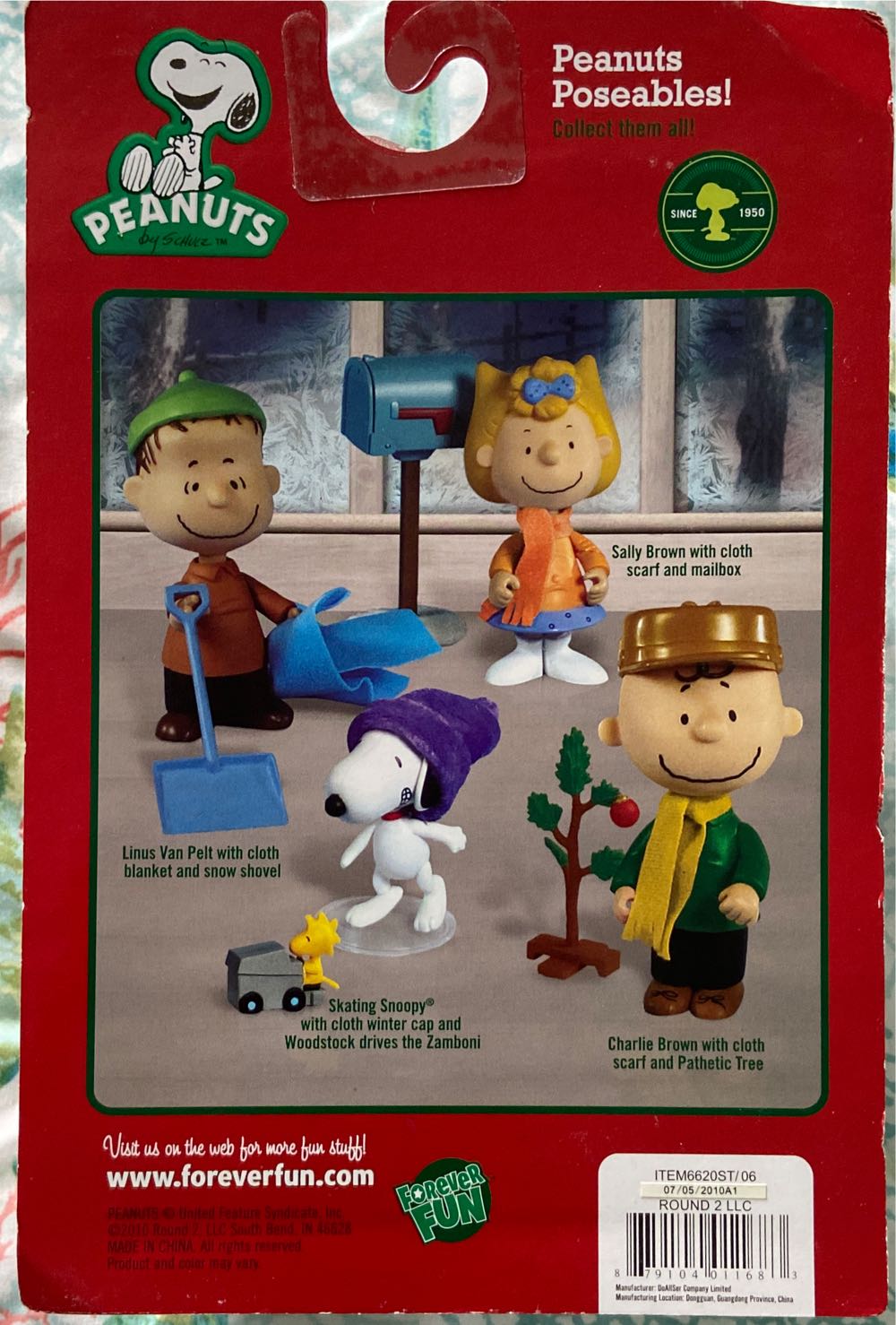 Peanuts 60 Years Edition New Peanuts Sally Brown Peanuts Charlie Brown Christmas Poseable Figure Set Scarf & Mailbox 60 Yr Snoopy Woodstock Figurines New  ornament collectible [Barcode 879104011683] - Main Image 2