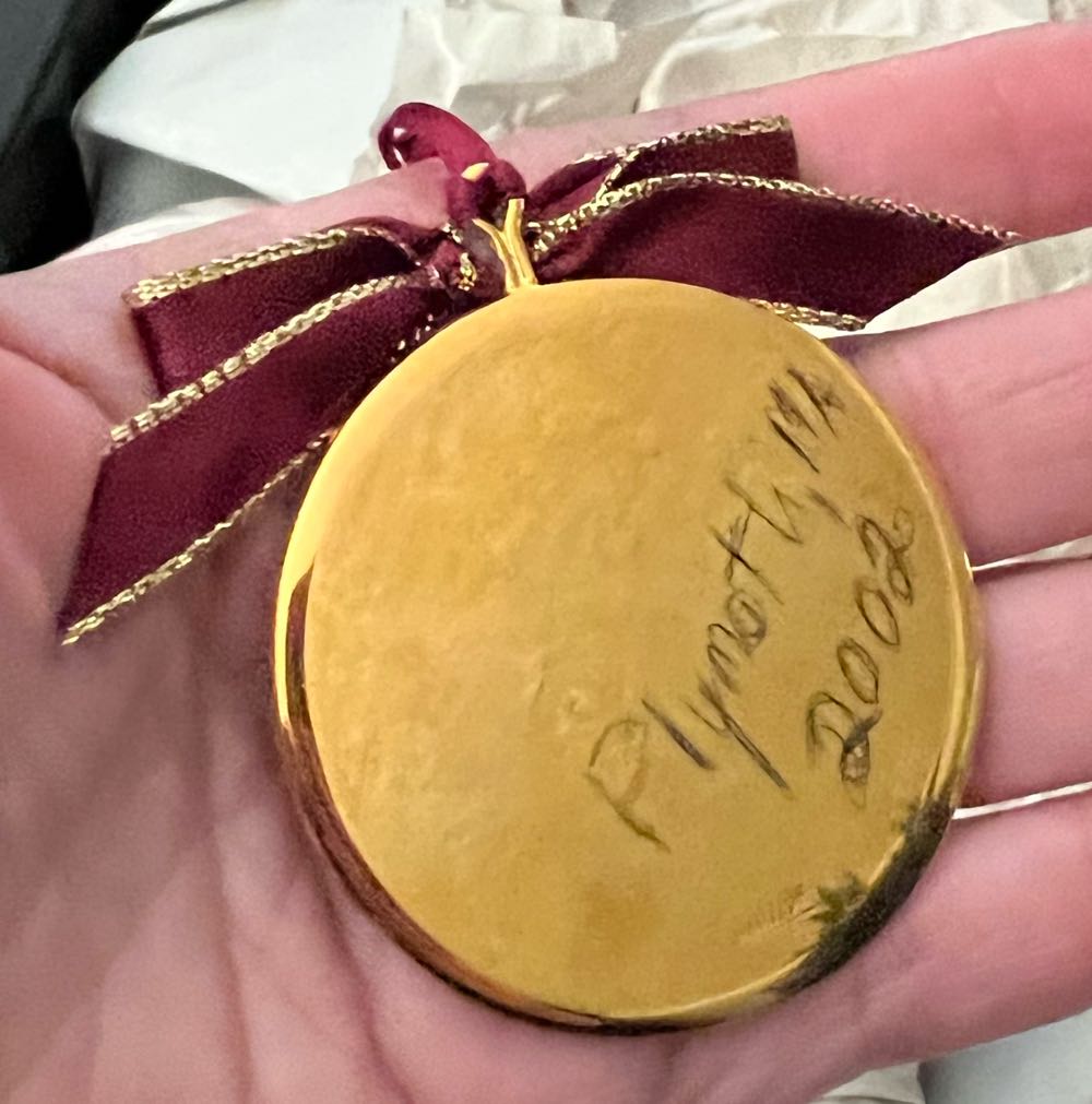 Plymoth - Sleigh Disk  ornament collectible - Main Image 2