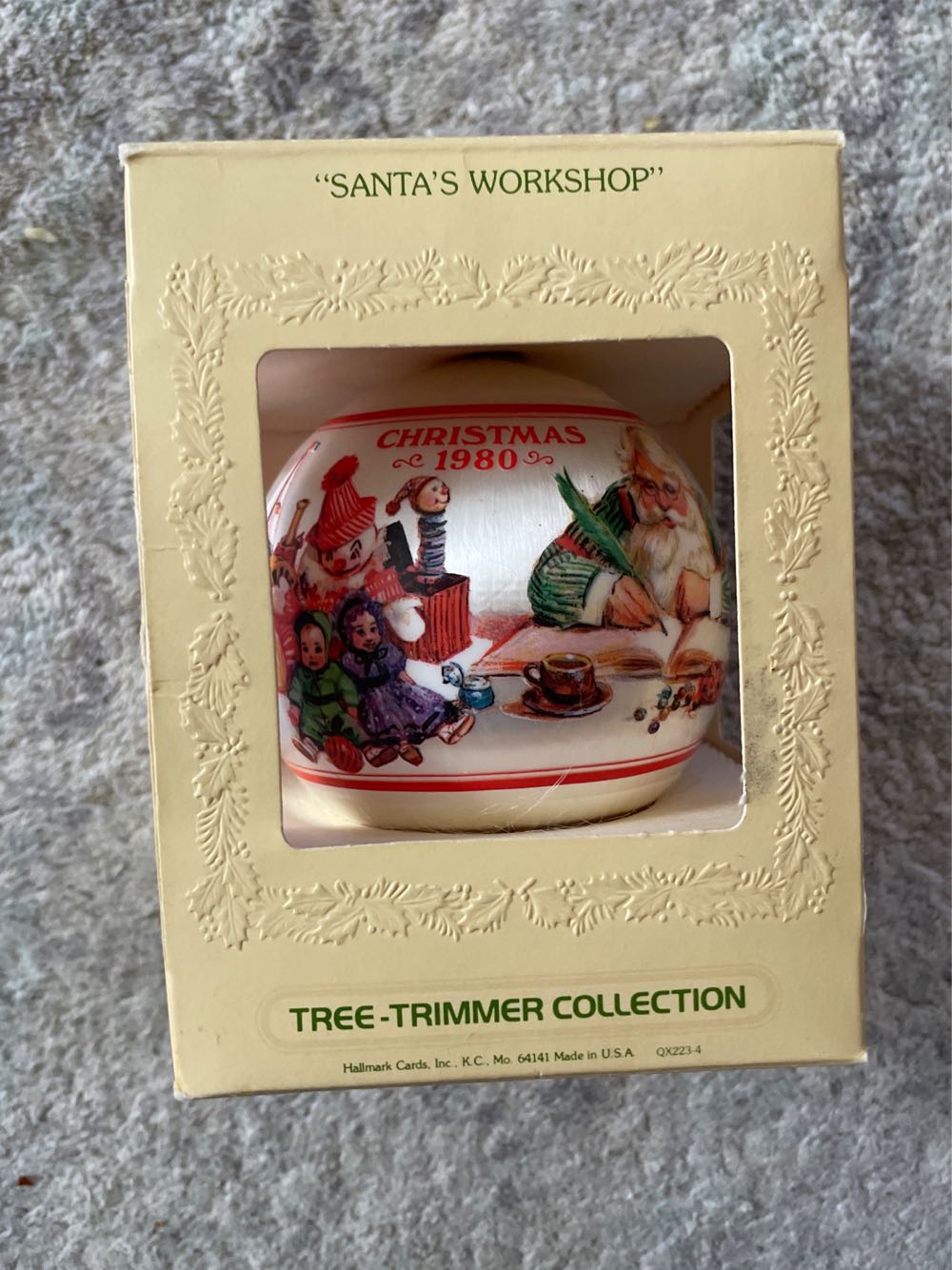 Santas Workshop - Tree Trimmer Collection (Classic Christmas) ornament collectible - Main Image 2