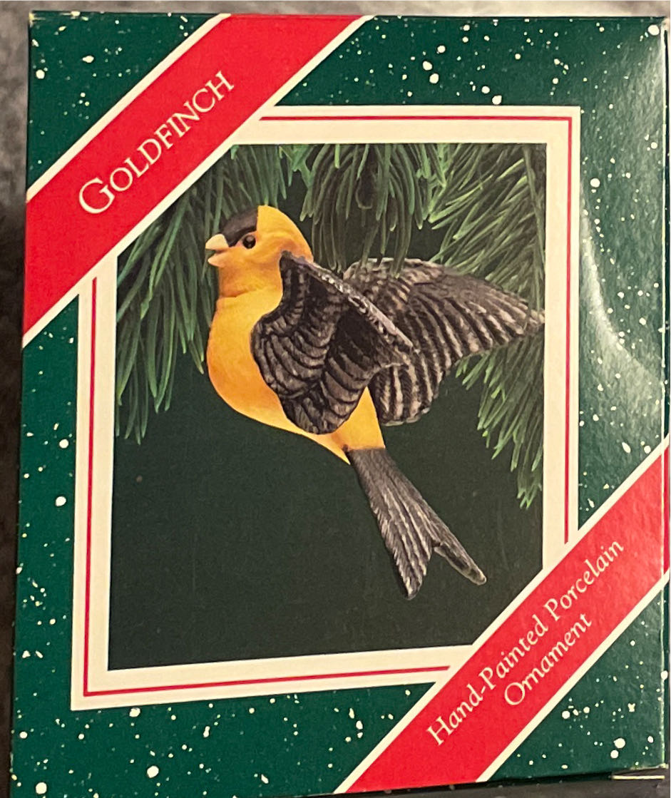 Goldfinch  (Birds) ornament collectible - Main Image 2