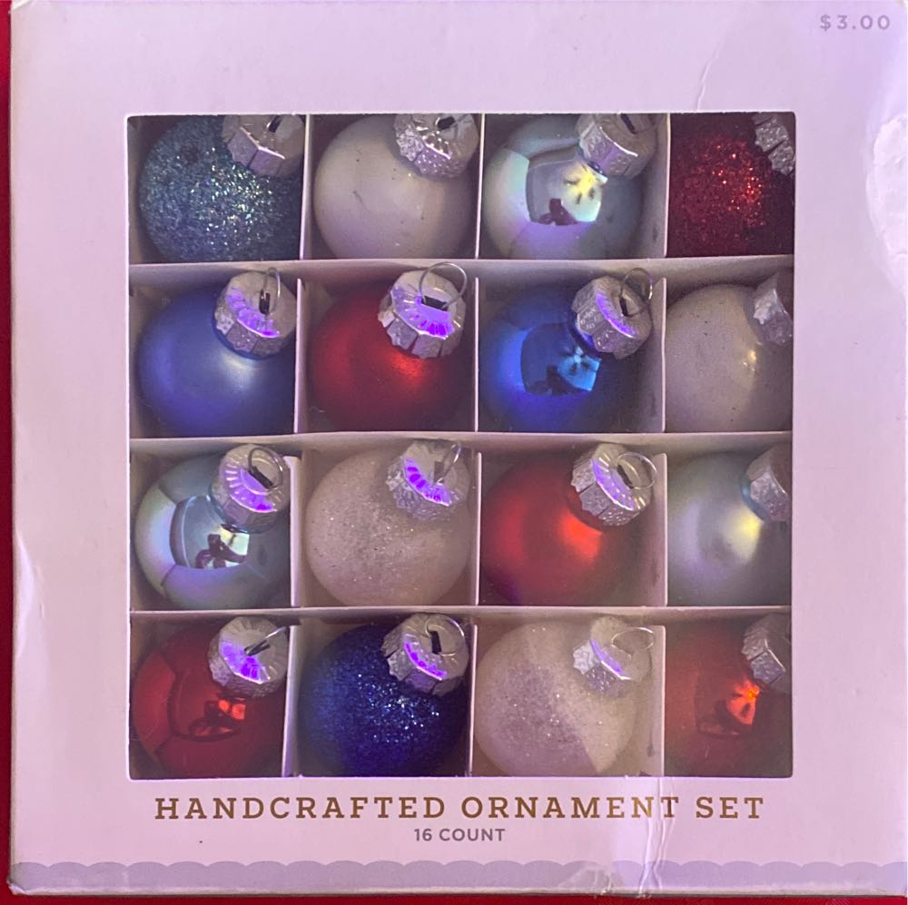 Old World Santa With Christmas Tree