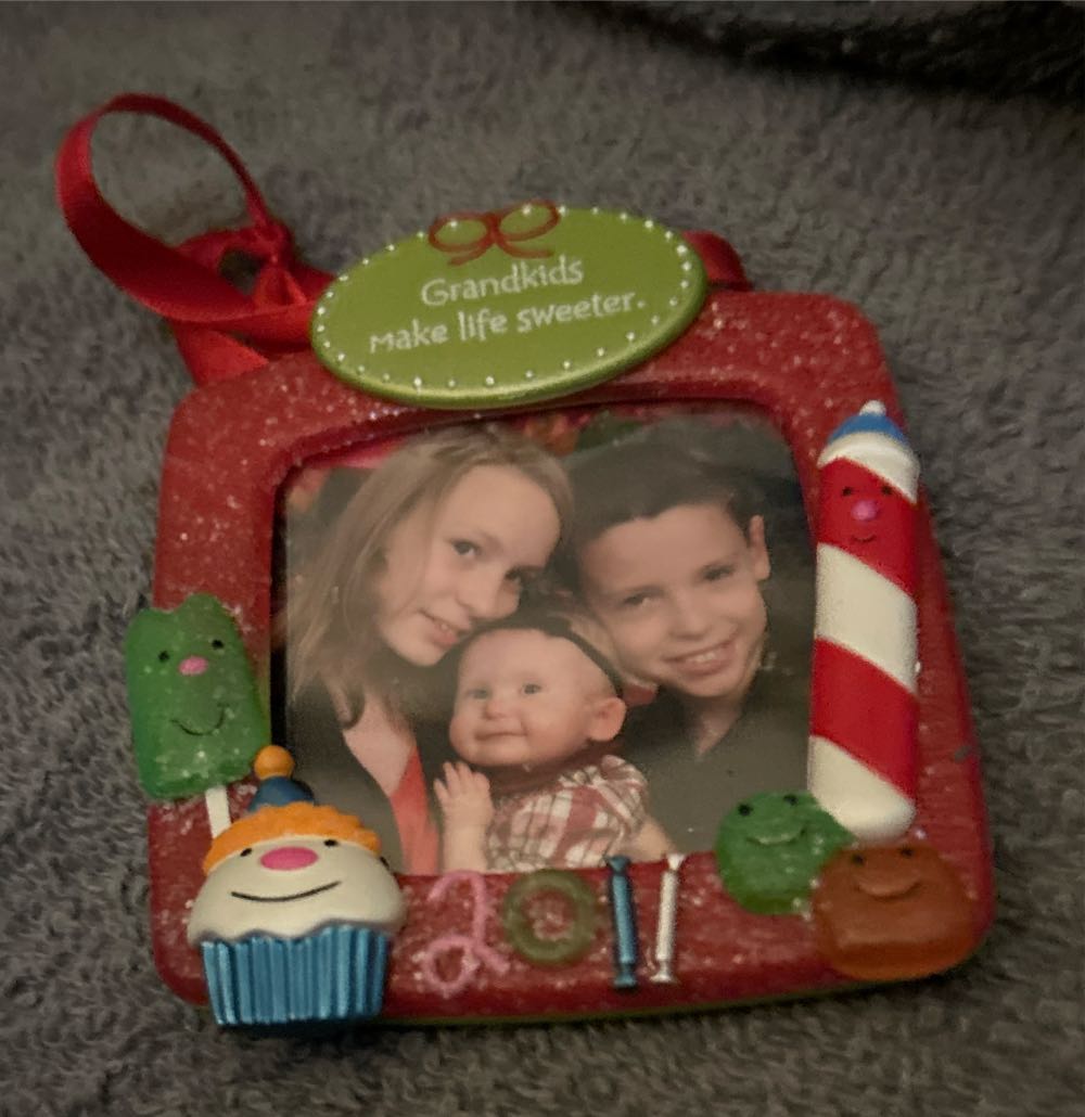 Grandkids Make Life Sweeter Hallmark Ornament  (Picture Ornament) ornament collectible [Barcode 795902199326] - Main Image 2
