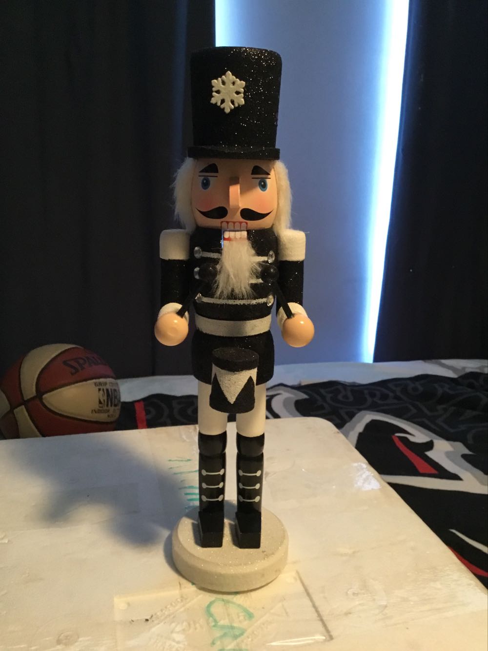 Dept. 56 - Original Snow Village - Christmas - Accessory - Santa Comes To Town - 1995 - #56.54771