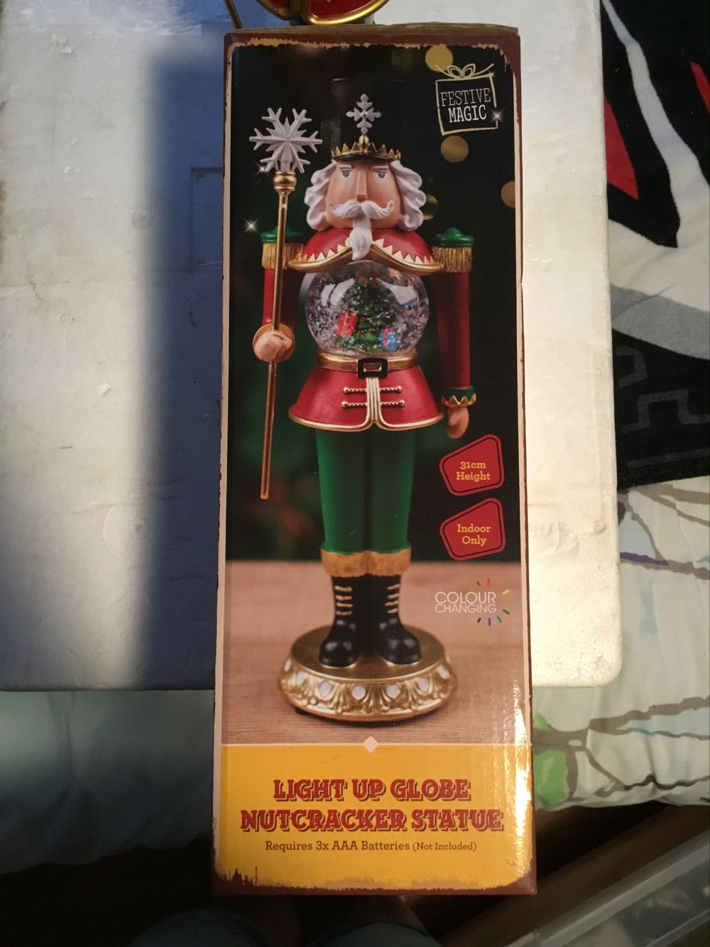 Light Up Globe Nutcracker 31cm - Nutcrackers ornament collectible [Barcode 9333527628114] - Main Image 2
