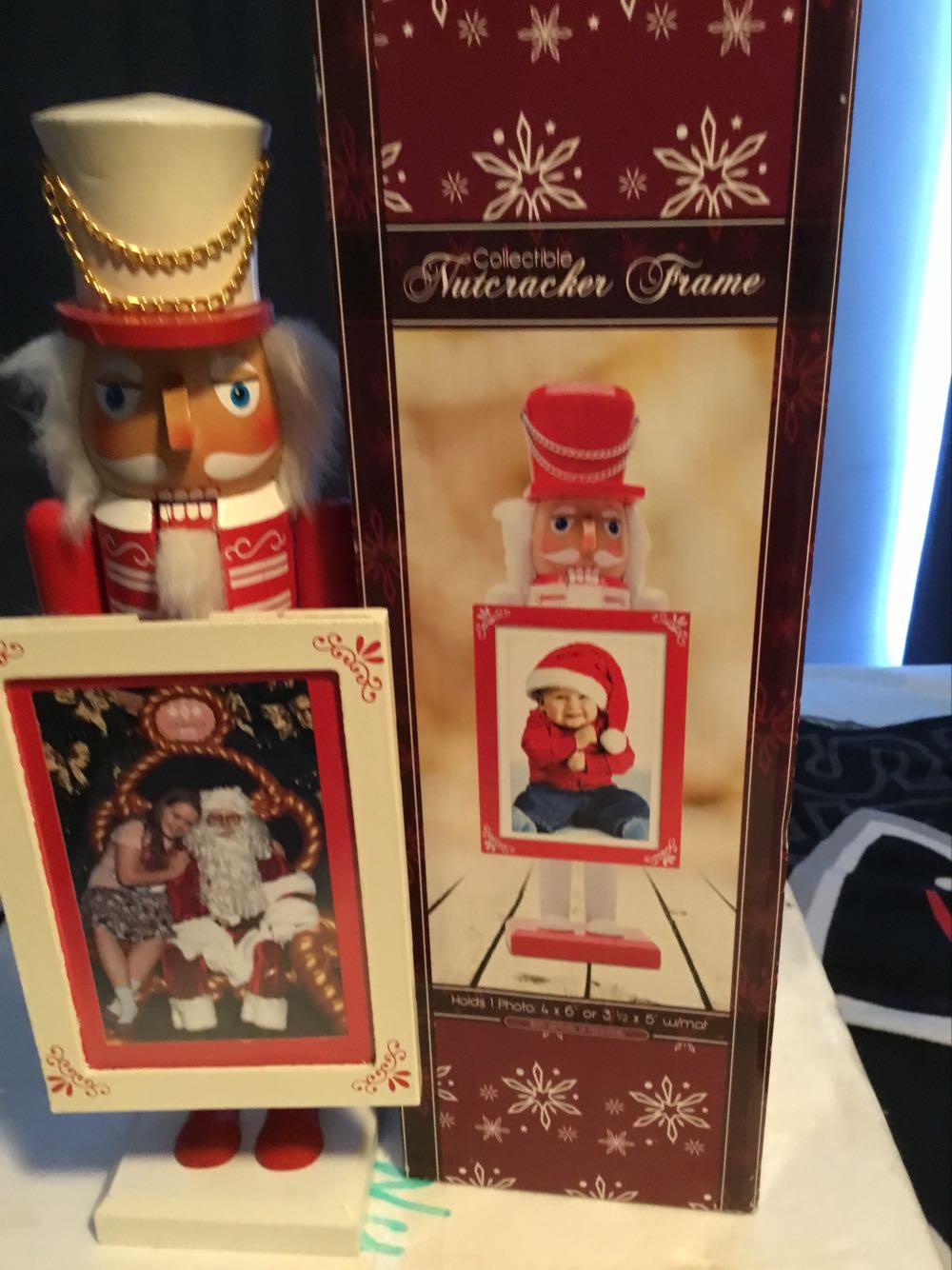 Red And White Photo Nutcracker 35cm - Nutcrackers ornament collectible [Barcode 050122848356] - Main Image 2