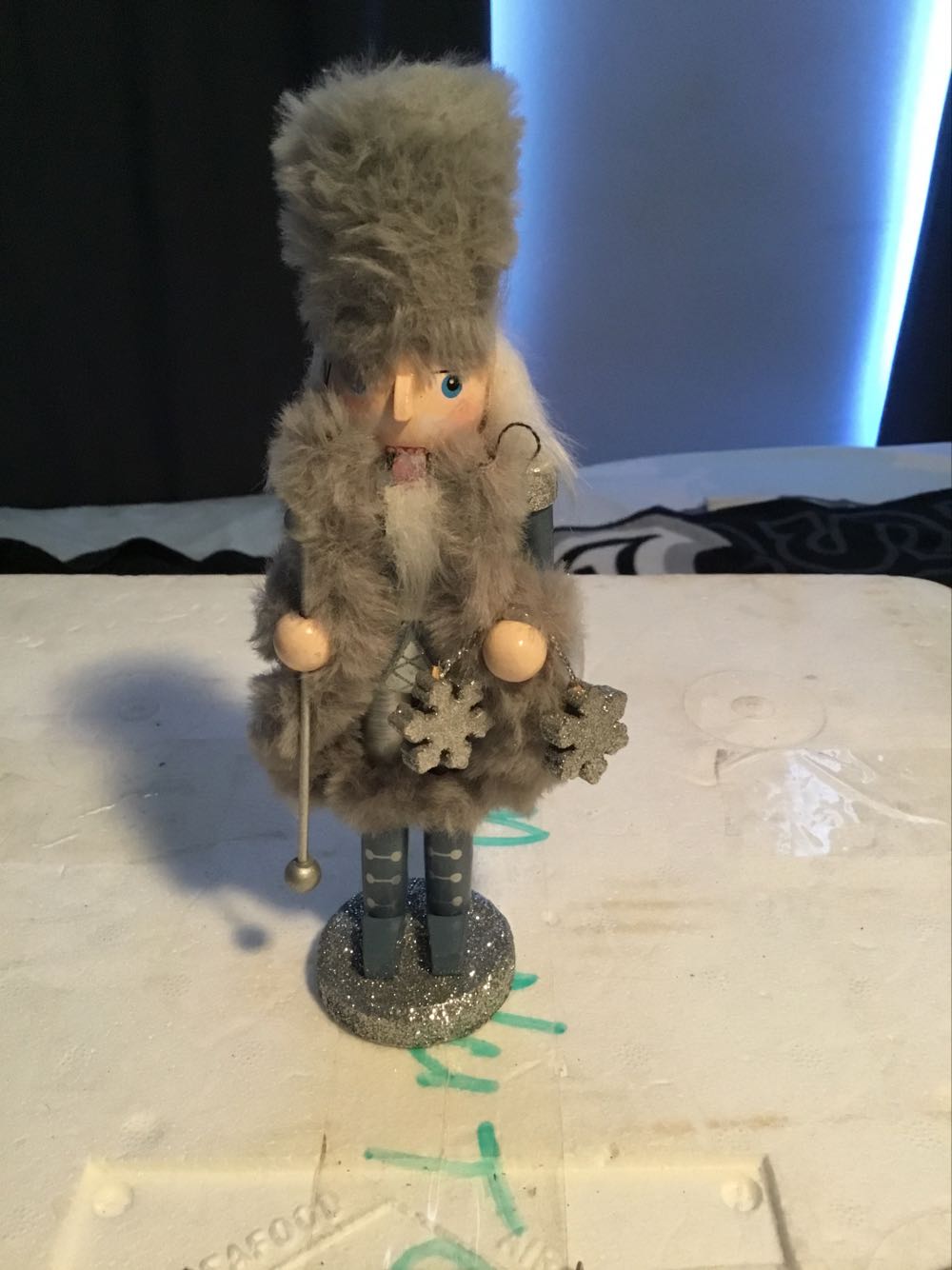 Peace On Earth - Gold