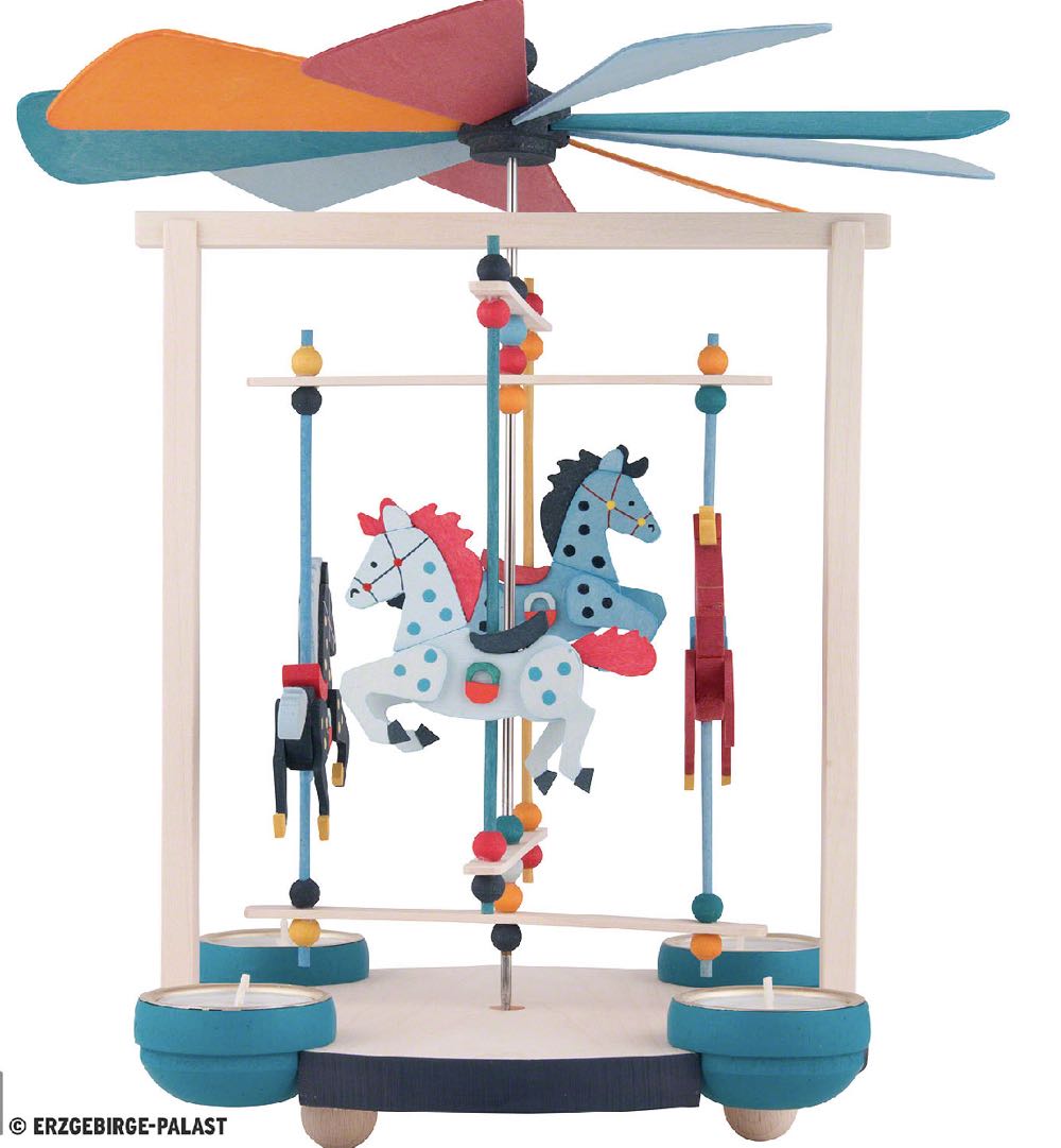 Luville Family Walking #105893