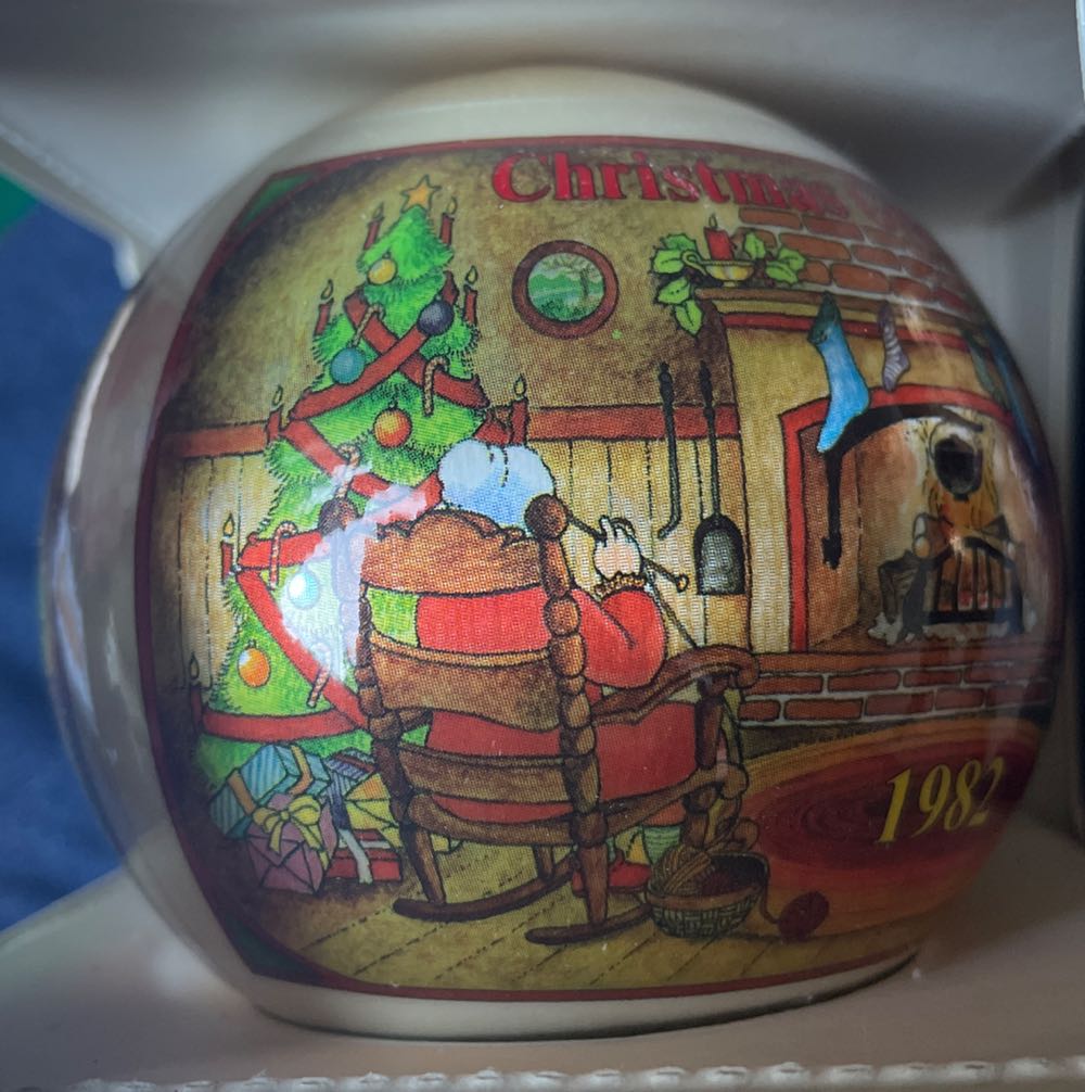 General Foam - 1982 - Christmas Memories Collection - Christmas Greetings - Christmas Memories Collection (Collectible Series) ornament collectible - Main Image 2