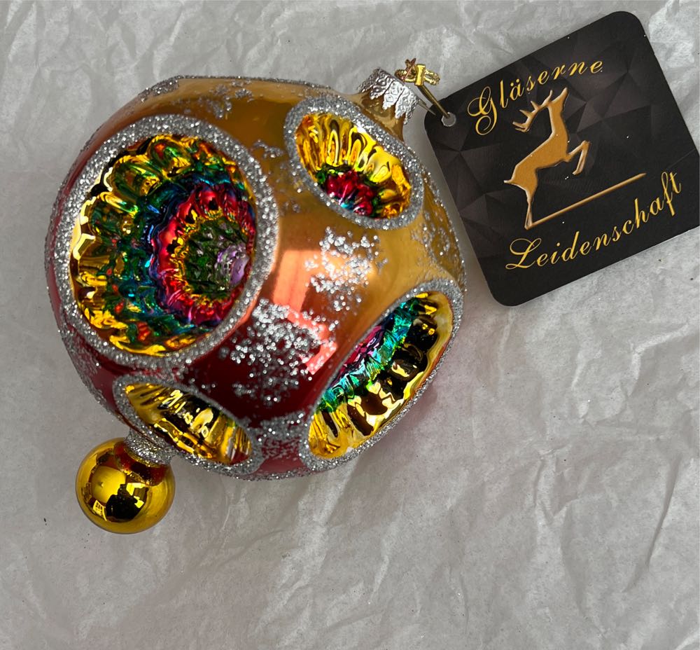 Mooncrater Ombre ornament collectible - Main Image 2