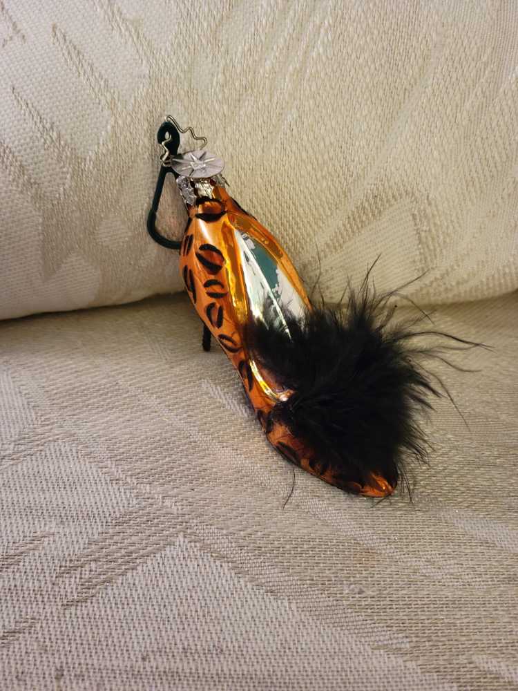 Viva La Mode  ornament collectible - Main Image 1