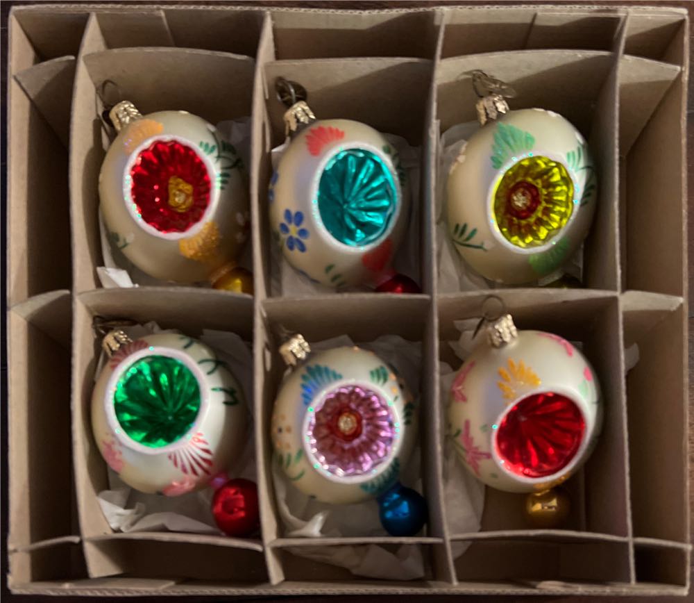 La Petite Fleur - Fantasia ornament collectible - Main Image 2