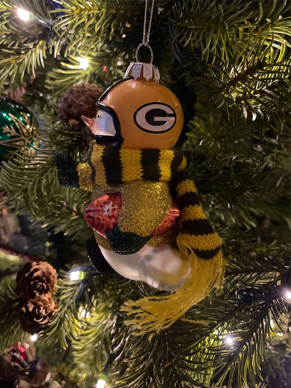 Packers Snowman Glass Ornament - NFL (Sports) ornament collectible [Barcode 400004022808] - Main Image 2
