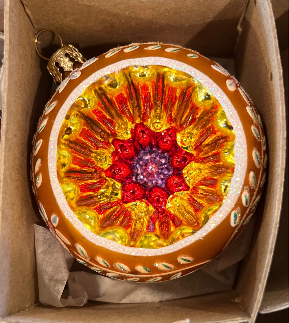 Fantasia Grandma’s Own Vintage (01-FAN-CB)  ornament collectible - Main Image 3