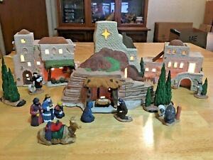 Upc 795902222468 Hallmark Goodwill To All Linus