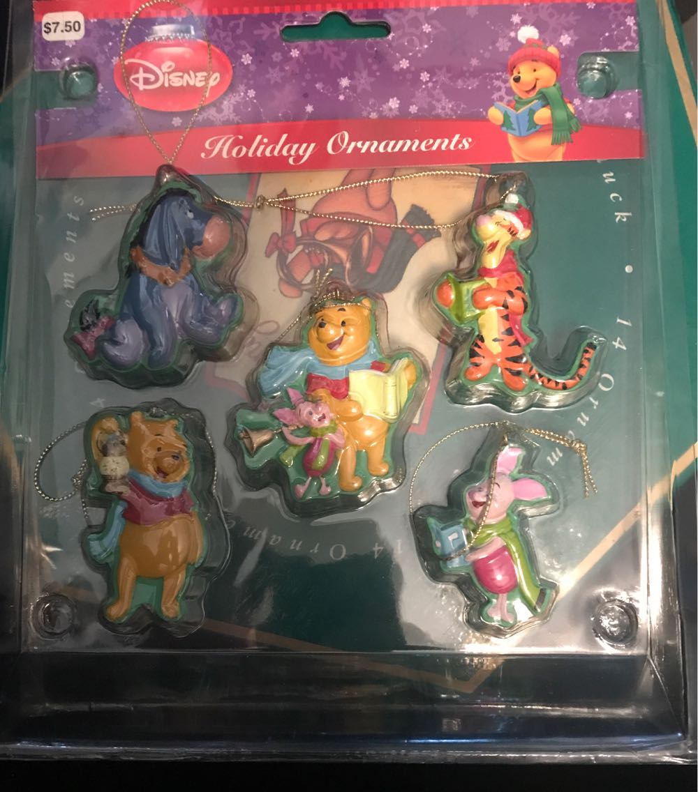 Lady & The Tramp (Under Christmas Tree)