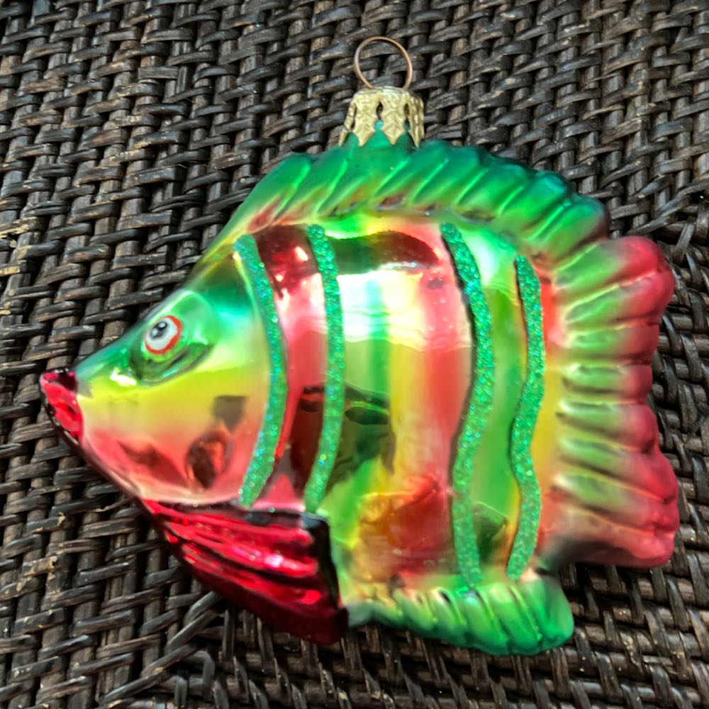 Fish-Red/Green  ornament collectible - Main Image 2