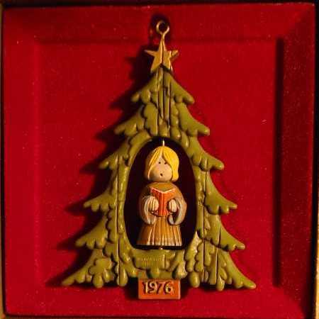 Dept. 56 - North Pole - Accessory - Moving Day - 56.57230