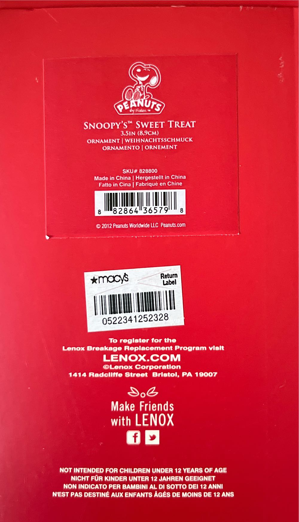Snoopy’s Sweet Treat Christmas  ornament collectible [Barcode 882864365798] - Main Image 3