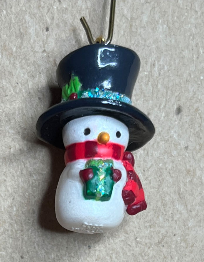 Snow Cozy #2 - Repaint - Snow Cozy (Miniature) ornament collectible [Barcode 015012722819] - Main Image 3