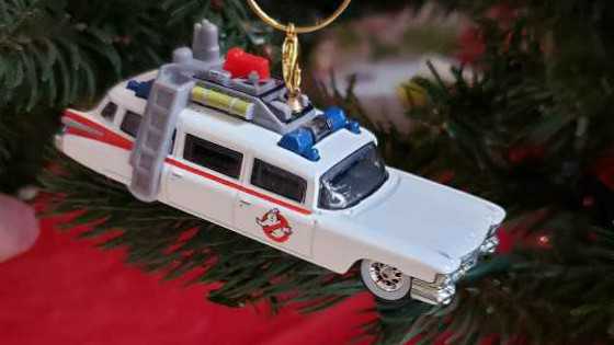 Holiday High Note-Betty Boop Carlton