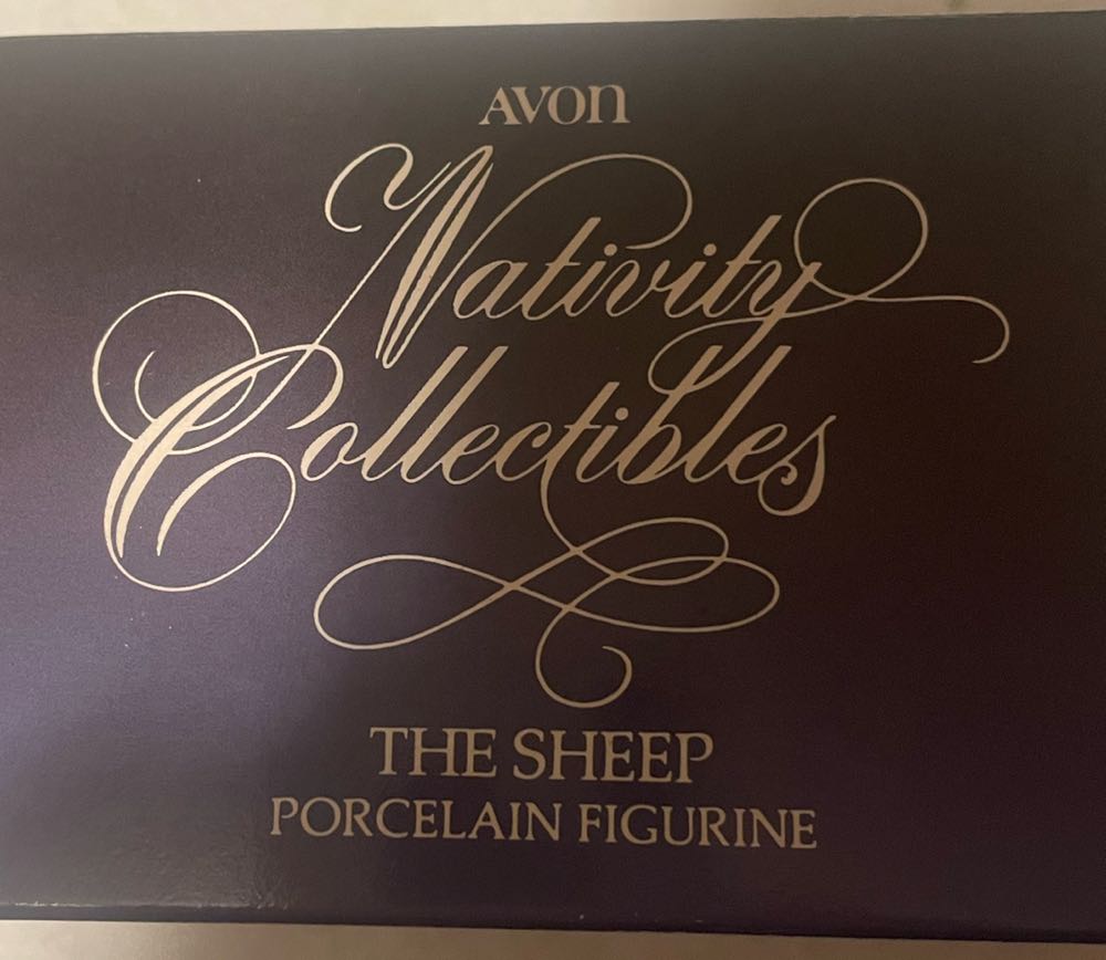 Avon - Nativity Collectibles - 1983 - Animal - The Sheep - Animals (Nativity) ornament collectible - Main Image 4
