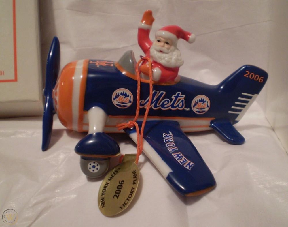 Dept. 56 - North Pole - Building - Nettie’s Mistletoe Manor - 56.56895