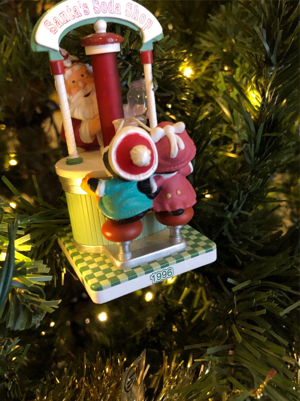 Disney Store Minnie Ice Skating