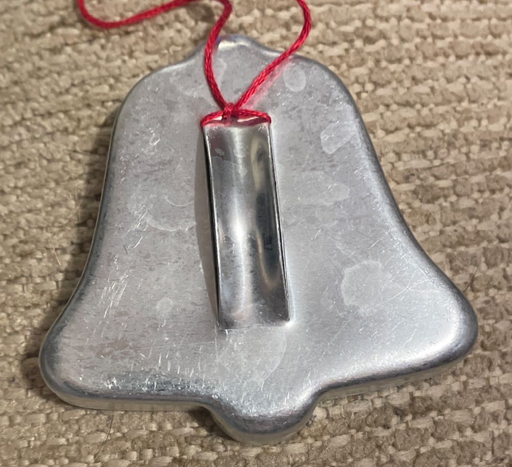 Cookie Cutter - Mirro - Bell - Bell (Cookie Cutter) ornament collectible - Main Image 1