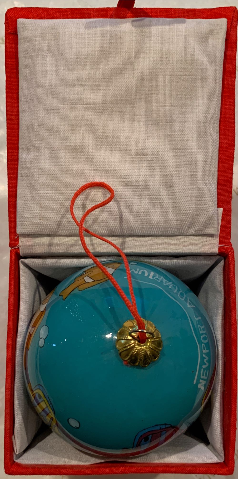 Newport Aquarium  (Animal) ornament collectible - Main Image 4