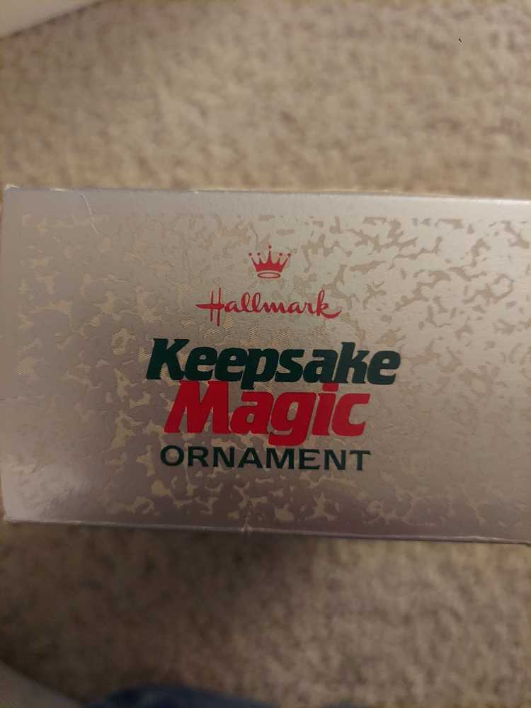 Backstage Bear  (Hallmark Ornament) ornament collectible - Main Image 2