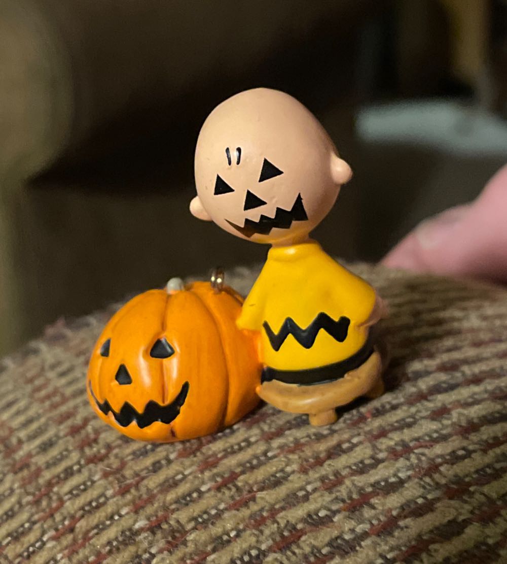 Hallmark - Halloween - 2008 - The Peanuts Gang - It’s The Great Pumpkin - Charlie Brown - Peanuts (Halloween) ornament collectible - Main Image 2