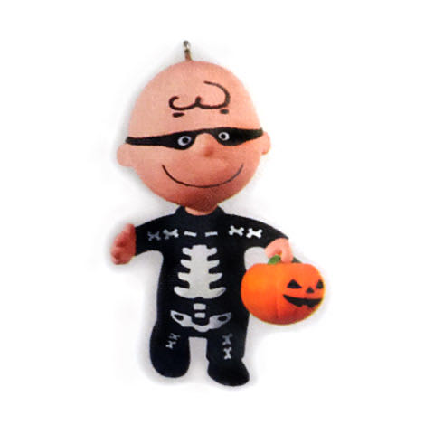 Hallmark - Halloween - The Peanuts Gang - 2010 - Skele-Brating Charlie Brown - Peanuts (Halloween) ornament collectible - Main Image 1