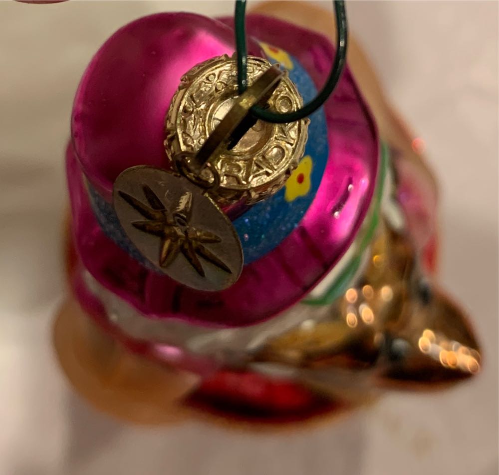 Wet ‘N’ Wild Santa  (Santa) ornament collectible - Main Image 3