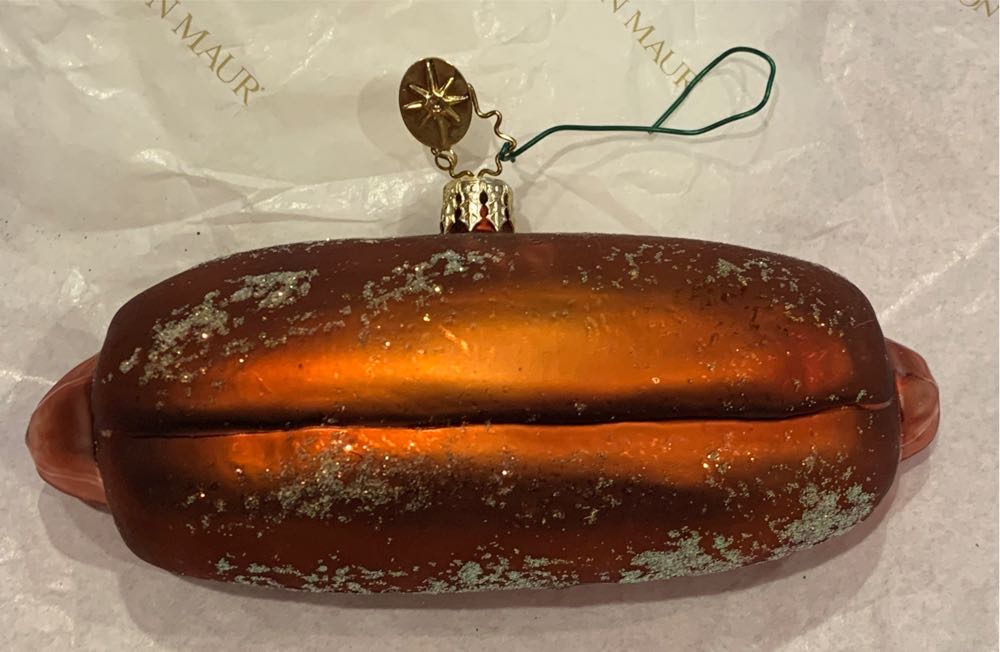 Hot Diggety - Storybook (food) ornament collectible [Barcode 645001195432] - Main Image 2