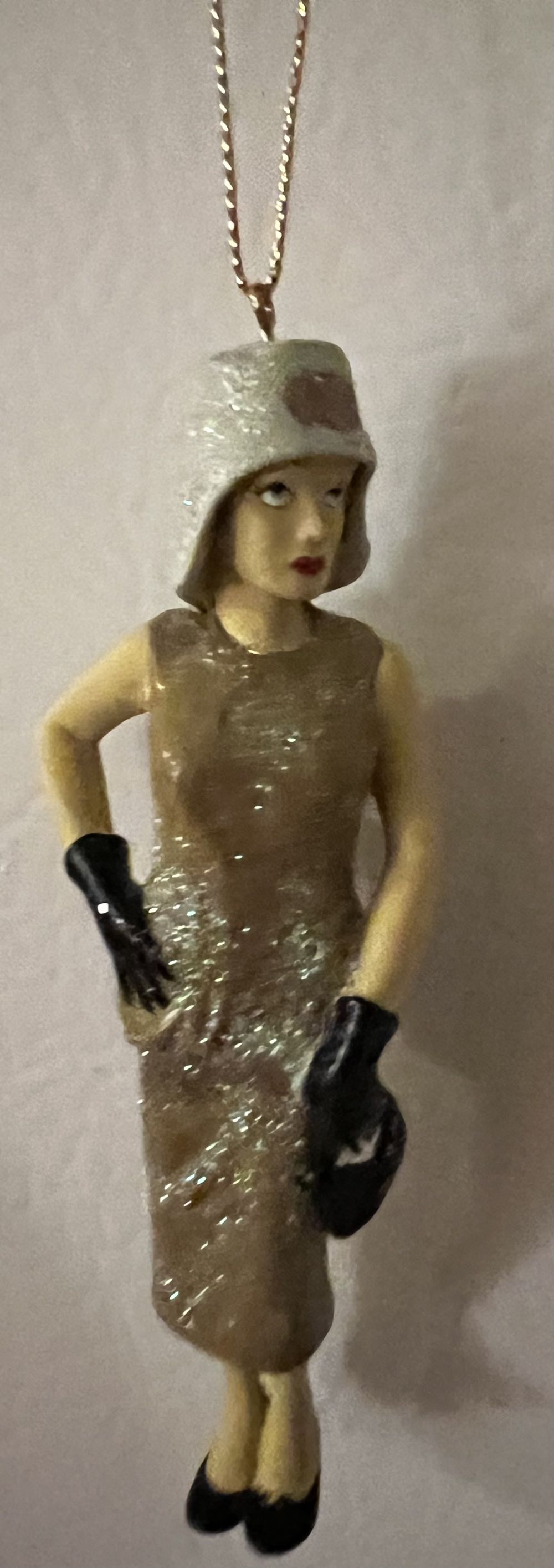 I Love Lucy - Lucy Gets A Paris Gown - Kurt Adler (I Love Lucy) ornament collectible - Main Image 1