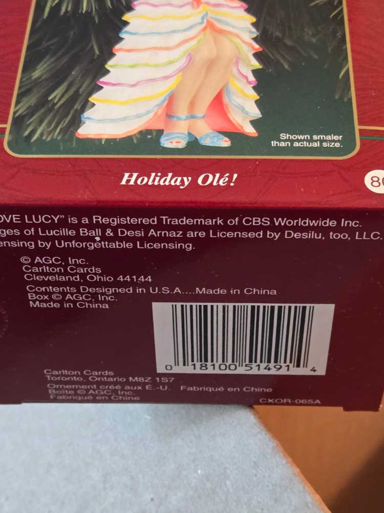 Carlton Cards I Love Lucy - Holiday Ole - I Love Lucy (I Love Lucy) ornament collectible [Barcode 018100514914] - Main Image 3