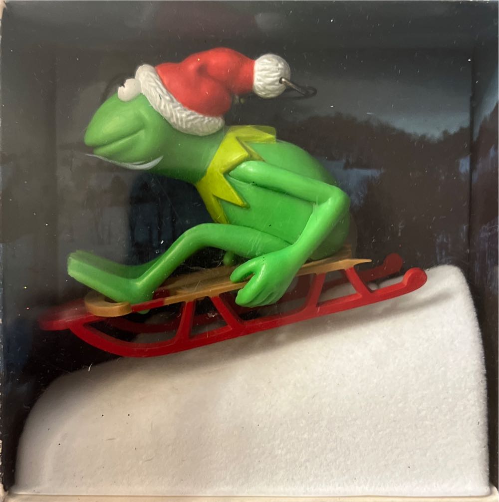 Toys R Us: 2022 GLASS ORNAMENT