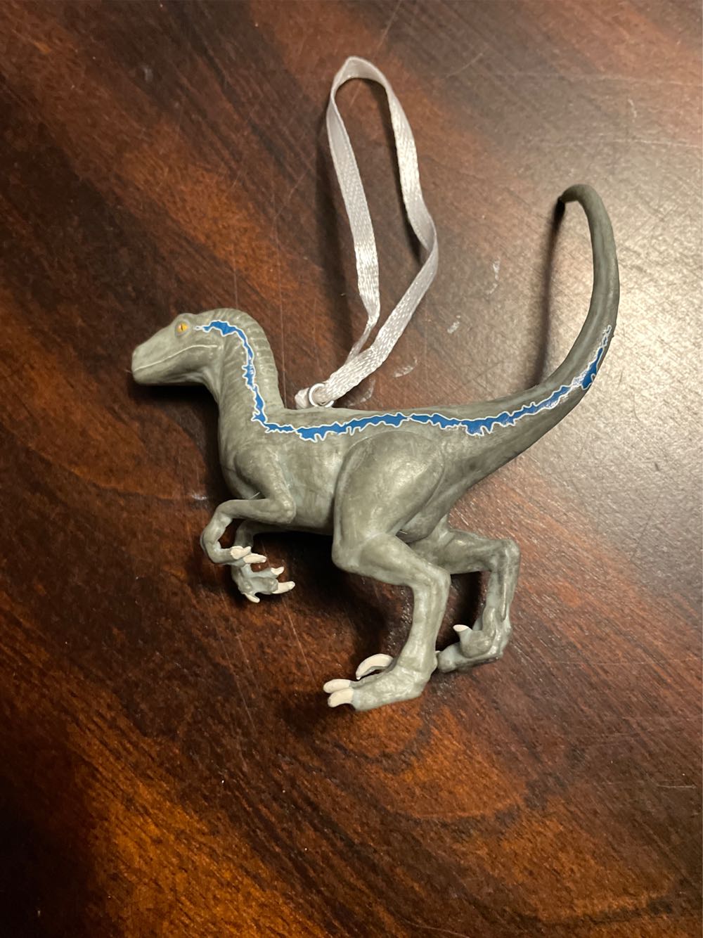 Beta - Jurassic World  ornament collectible - Main Image 1