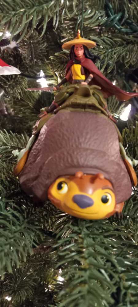 Raya And Tuk Tuk - Disney Raya And The Last Dragon (Disney) ornament collectible - Main Image 2