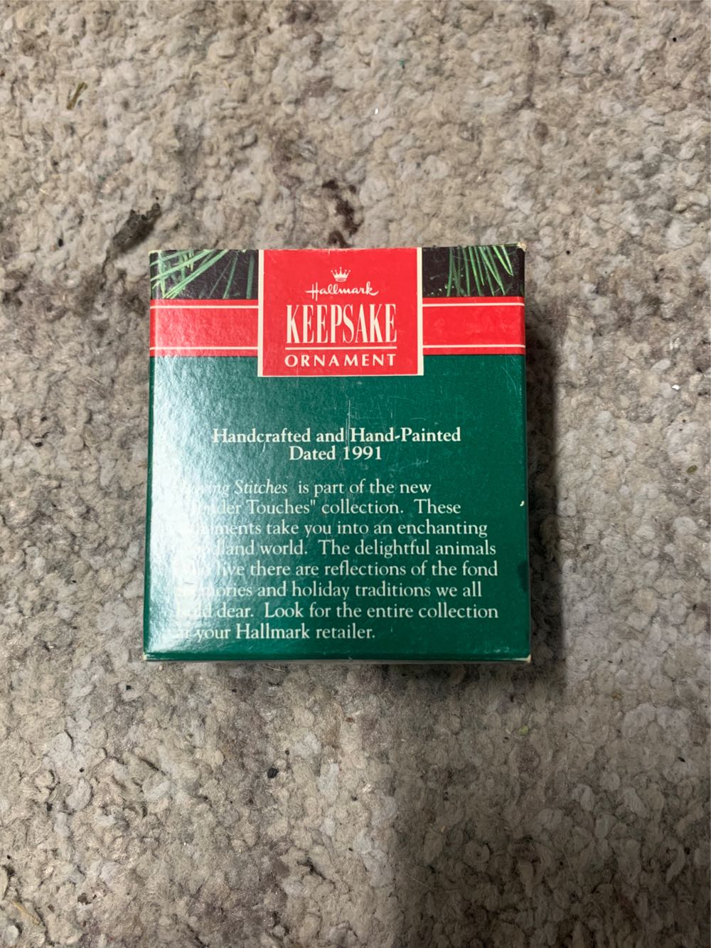 Loving Stitches - Tender Touches Collection (Loving Stitches) ornament collectible [Barcode 070000027444] - Main Image 2