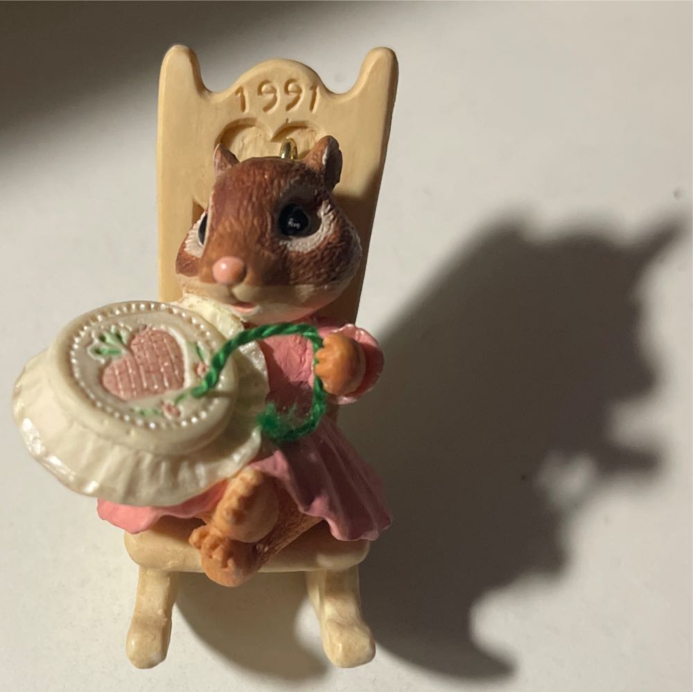 Loving Stitches - Tender Touches Collection (Loving Stitches) ornament collectible [Barcode 070000027444] - Main Image 3