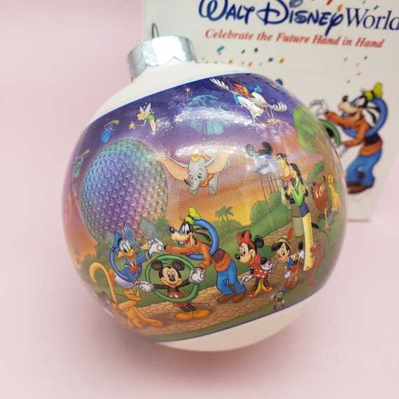 Walt Disney World 2000  ornament collectible - Main Image 2