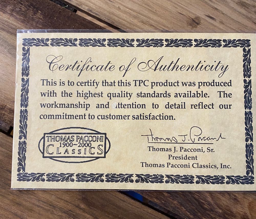 Thomas Museum Series  ornament collectible - Main Image 2