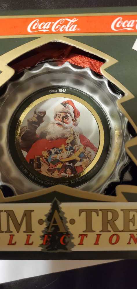 Santa Holding Coke Bottle With Bag Of Toys - Coca-Cola Trim-a-Tree (Hanging Ornament) ornament collectible [Barcode 715429091101] - Main Image 2