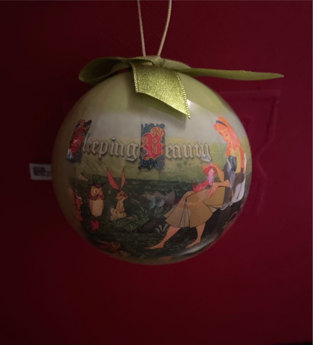 Postcard - Christmas - Raphael Tuck & Sons - “Wishing You A Happy Christmas”  - Country House & Violets